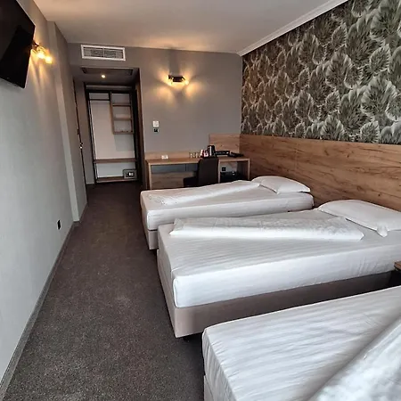 Budapest Hotel - Free Parking-2