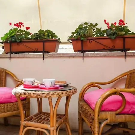 Rifugio di Roma - Upon Metro B, A-C, pvt terrace, pvt bathroom-3