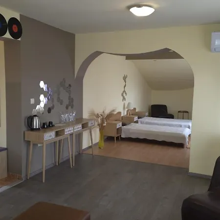 Guest Rooms Flirt-2