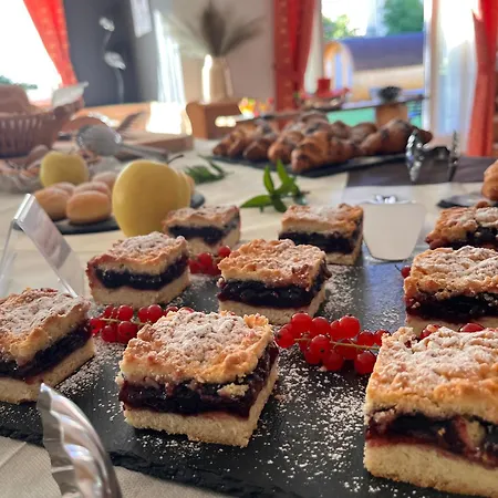 Hotel Garni Relax-3