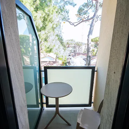 Hotel Monica-3