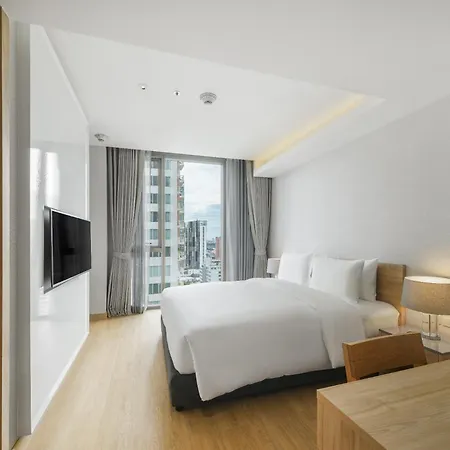 Oakwood Suites Bangkok-3