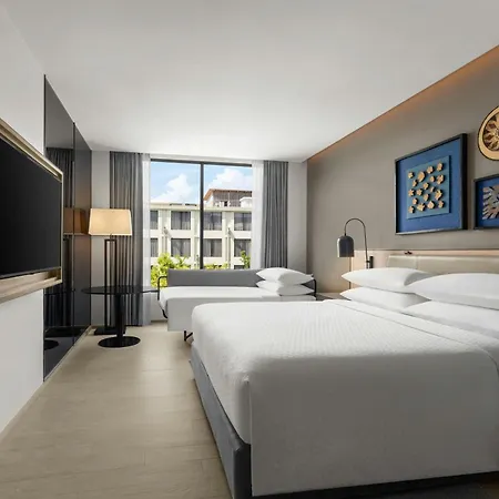 Four Points By Sheraton Phuket Patong Beach Resort-3