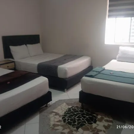 Hotel Picasso 70-3
