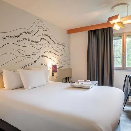 Ibis Styles Paris Tolbiac Bibliotheque-3