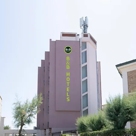 B&B Hotel Pesaro Des Bains-3