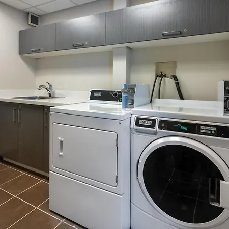 Holiday Inn Express & Suites Vaughan-Southwest By Ihg-3