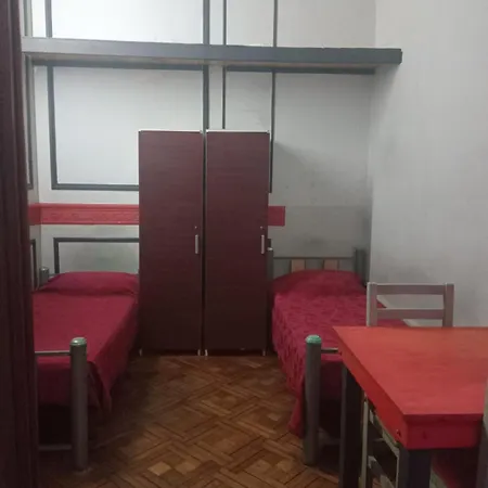Tinta Roja Residencia Estudiantil-3