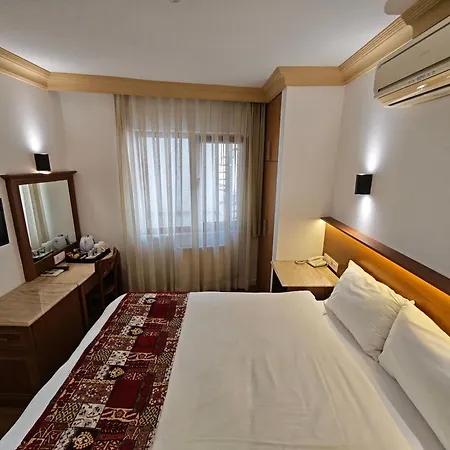 Grand Peninsula Hotel-2