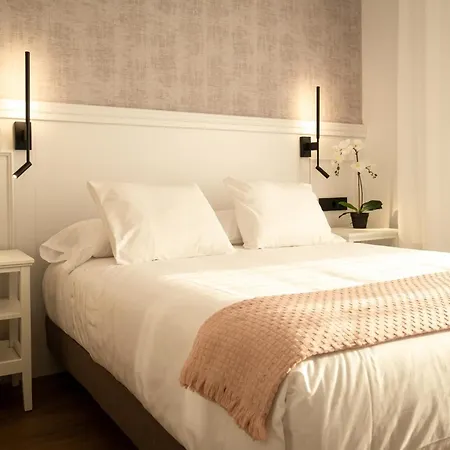 Príncipe de Vergara Rooms by Clabao-2