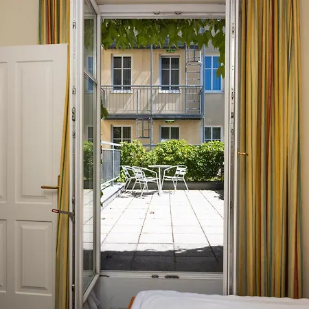 Suite Hotel 900 m zur Oper-2