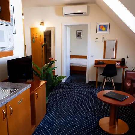 Suite Hotel 900 m zur Oper-3