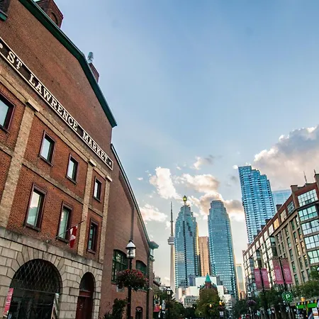 Holiday Inn Express Toronto Downtown By Ihg-3