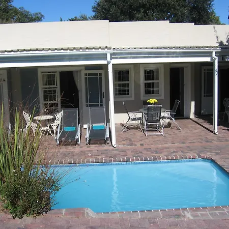 Paradiso Guesthouse & Self-Catering Cottage-2