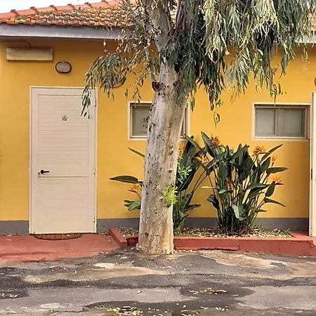 Rooms In The Beach-3