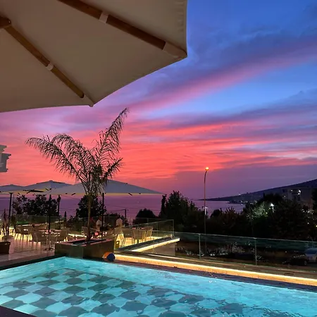 Hotel Oasis-3