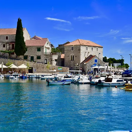Villa Giardino Heritage Boutique Hotel Bol-2