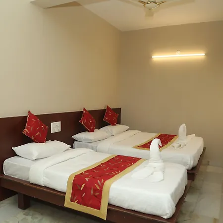 Soundarya Hotel-3