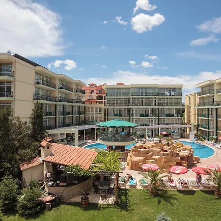 Sunny Day Club Hotel-2