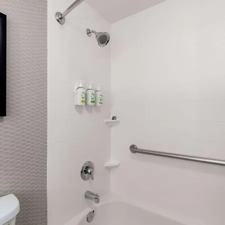 La Quinta By Wyndham Knoxville Central Papermill-3