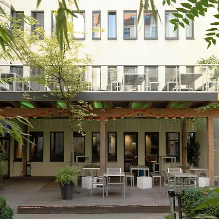 Acama Hotel & Hostel Kreuzberg-3