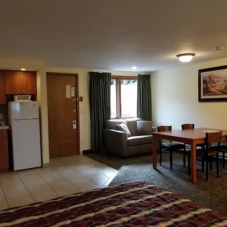 Black Hawk Motel & Suites-2