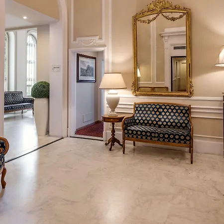 Hotel La Fortezza-3