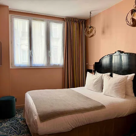 New Hotel Republique-3