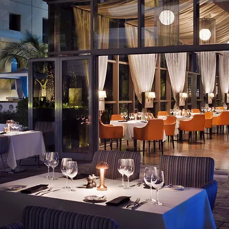 Moevenpick Hotel Jumeirah Beach-2