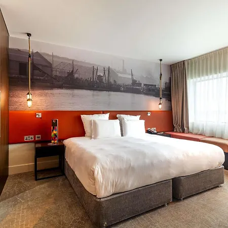 Pullman Liverpool-2