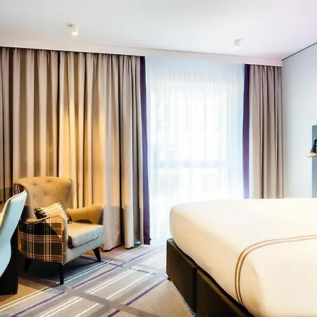 Premier Inn Darmstadt City Centre-2
