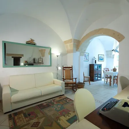Casa D'Artista Suite & Garden-2