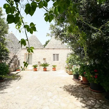 Trulli Convertini-3