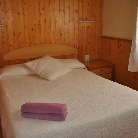 Hostal Els Roures-2