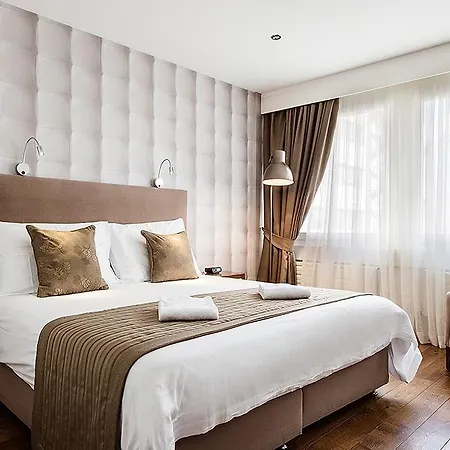 Hotel Alpha-3