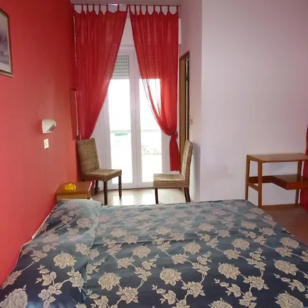 Consul Hotel-3