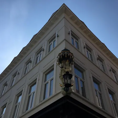 Antwerp Business Suites-3