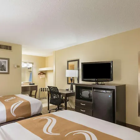 Quality Inn University Lansing-3