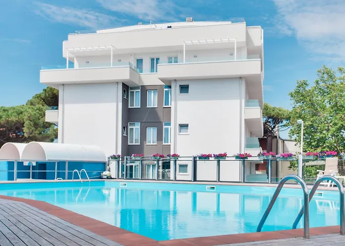 Resort: Hotel Nadir