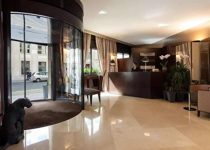 Romantic hotels La Residence Du Roy Paris Champs Elysees
