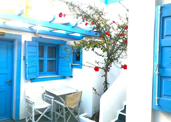 Amelie Santorini (Adults Only)