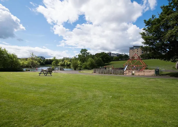 Pets Allowed Hotel Lochend Serviced s
