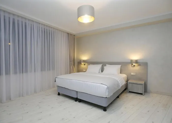 Central hotel: Sunset Terrace Mestia