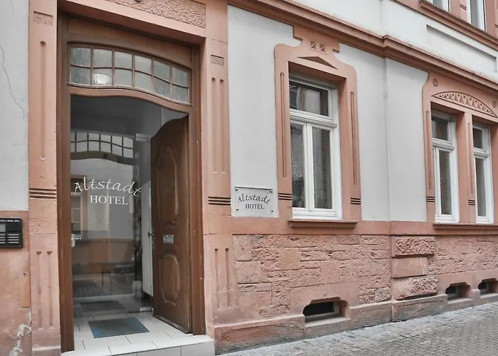 Hotel with view: Altstadt Hotel