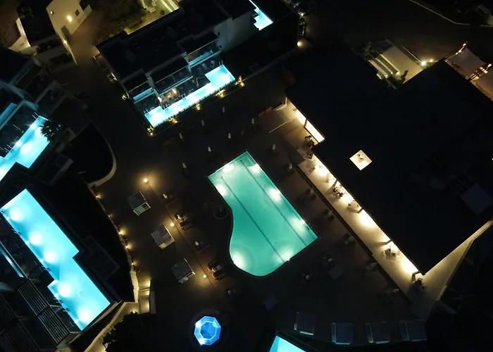 4-Sterne-Hotel: Harmony Crest Resort & Spa Adults Only