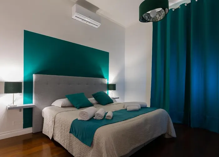 B&B: Shine House
