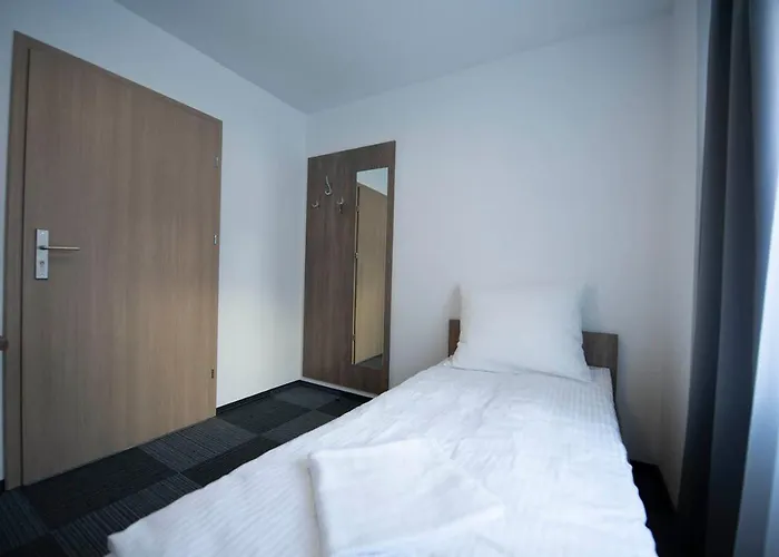 Hotel nahe College: Hostel SMS FREE PARKING