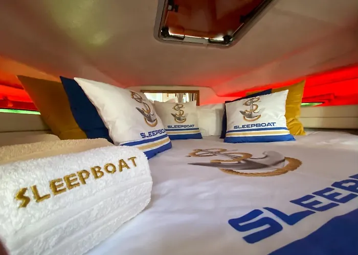Hotel perto da faculdade: Sleepboat Barco Hotel
