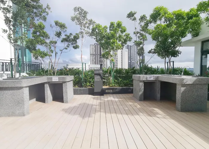 Hotel: The Elysia Park Residence By Home Owner