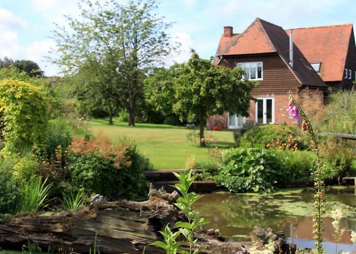 Field Farm Cottage B&B